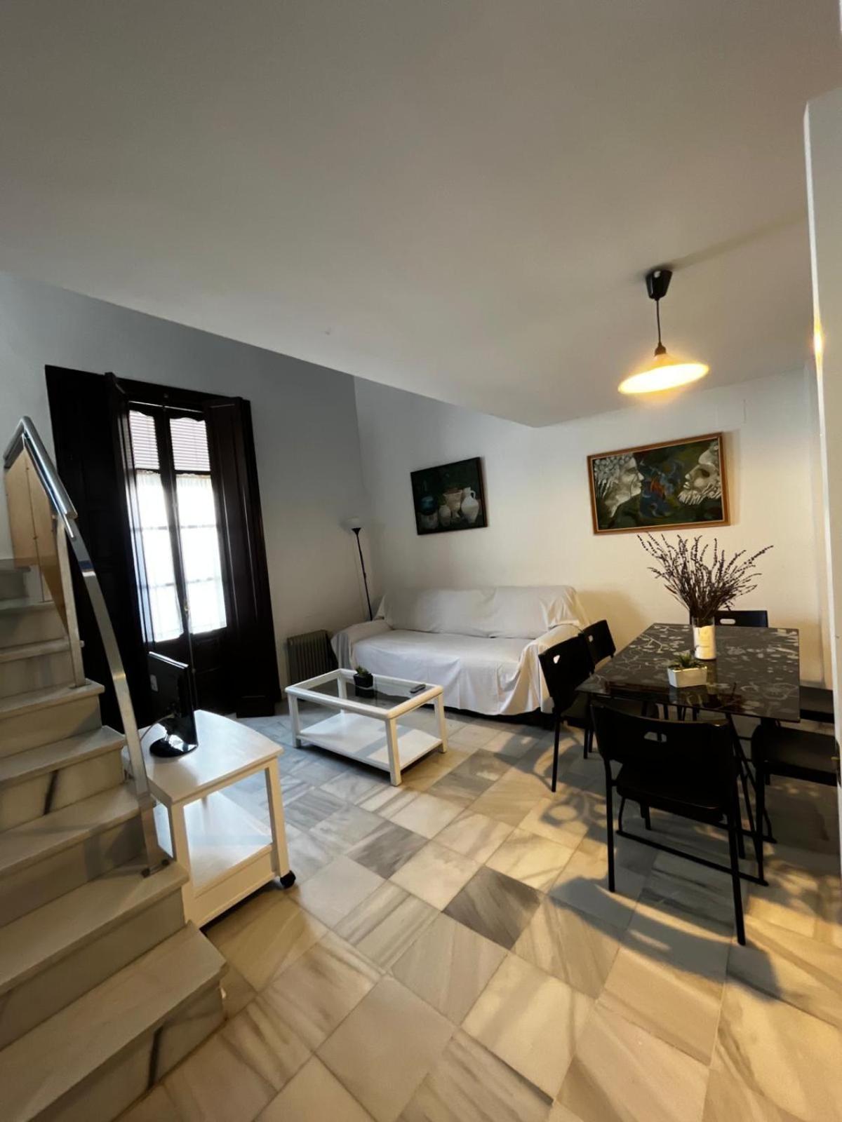 Apartamentos Larga 70 El Puerto de Santa María Kültér fotó